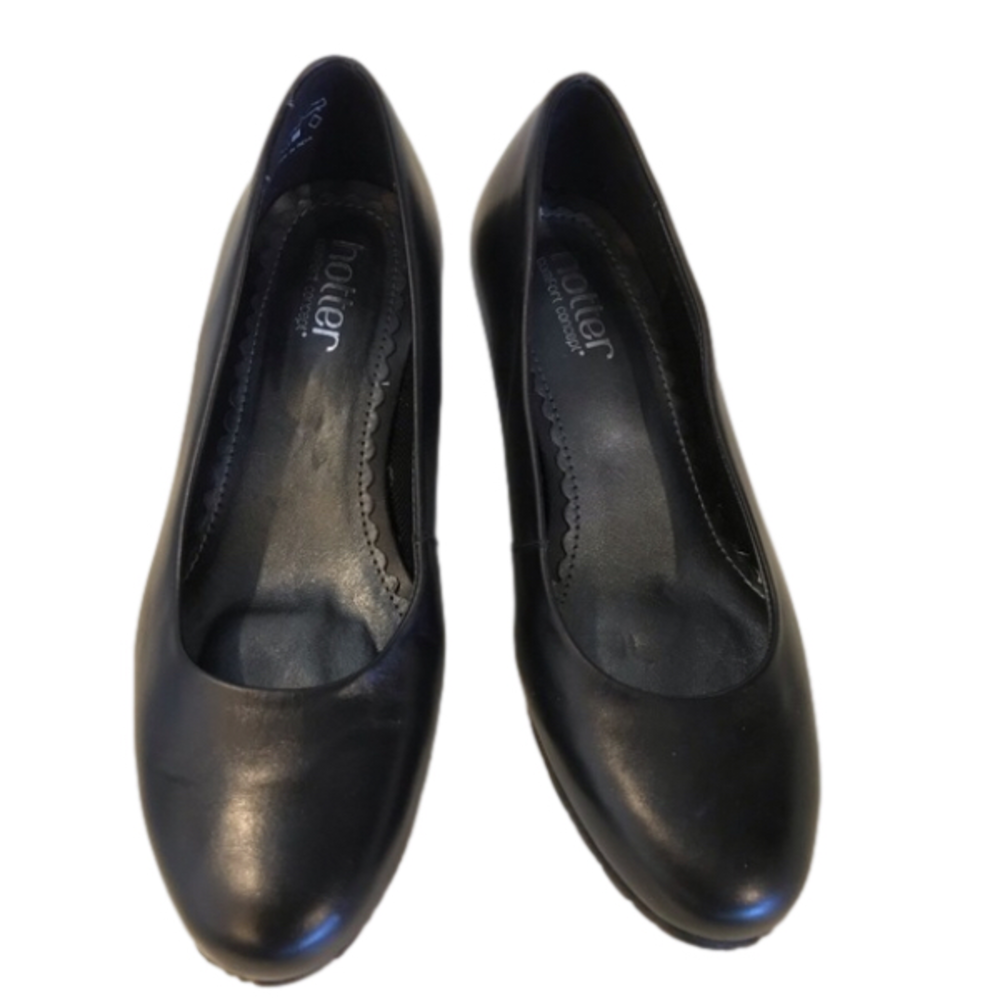𝅺Hotter Black Shoes